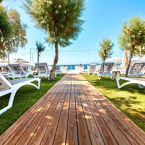 Otel Ali's Beach